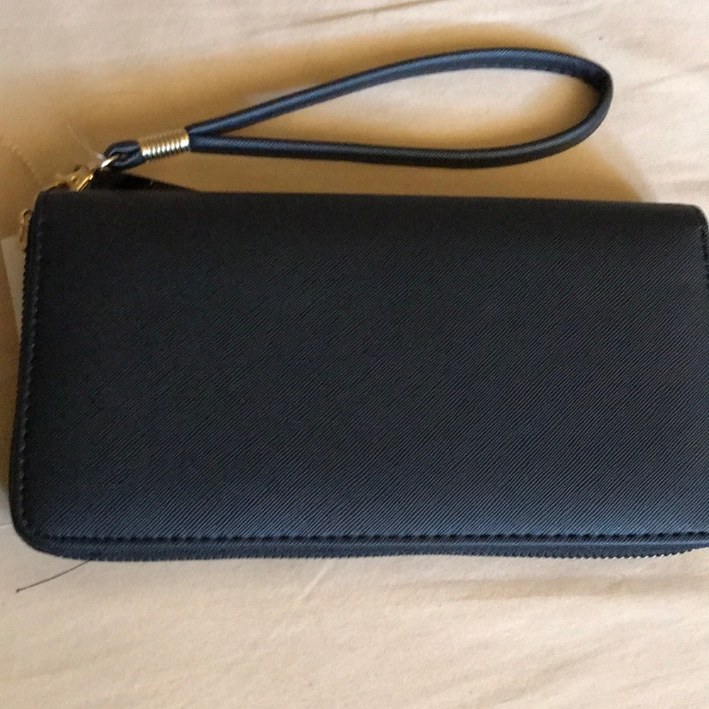 Purse - Picture 2 of 6
